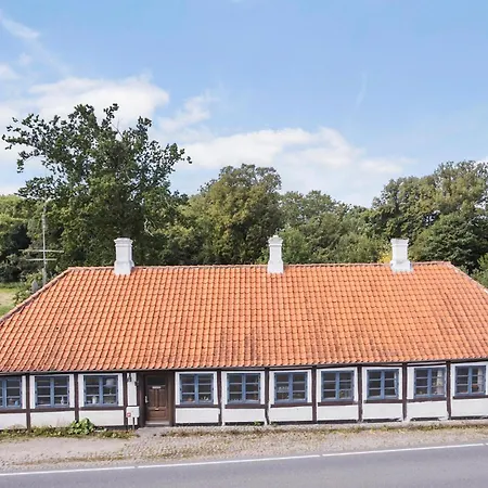 3 Bedroom In *